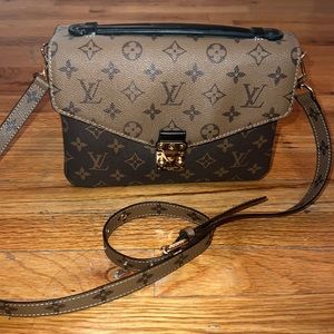 BRAND NEW crossbody with adjustable strap